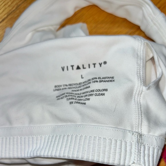 Balance Athletica White tank - Picture 6 of 6